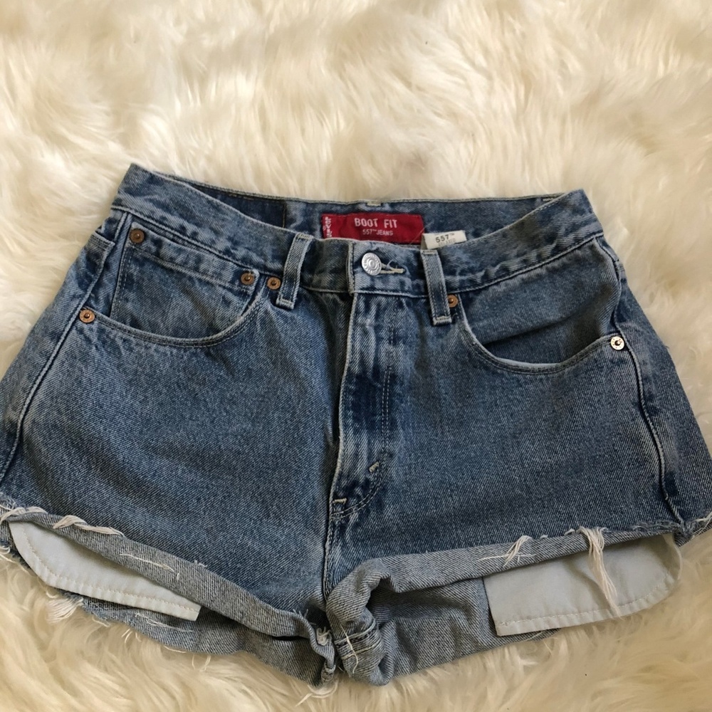VINTAGE LEVI'S 557 SHORTS